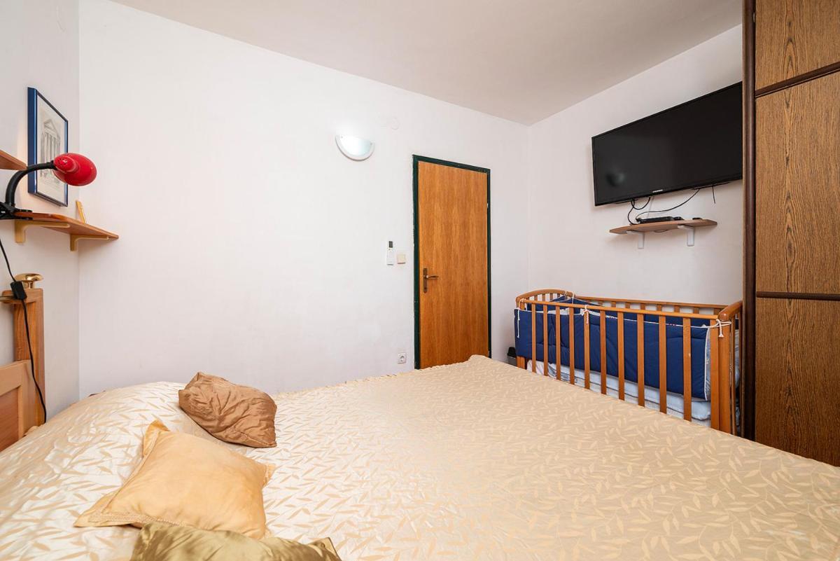 Big Swimming Pool Apartment Monvidal Pula Luaran gambar